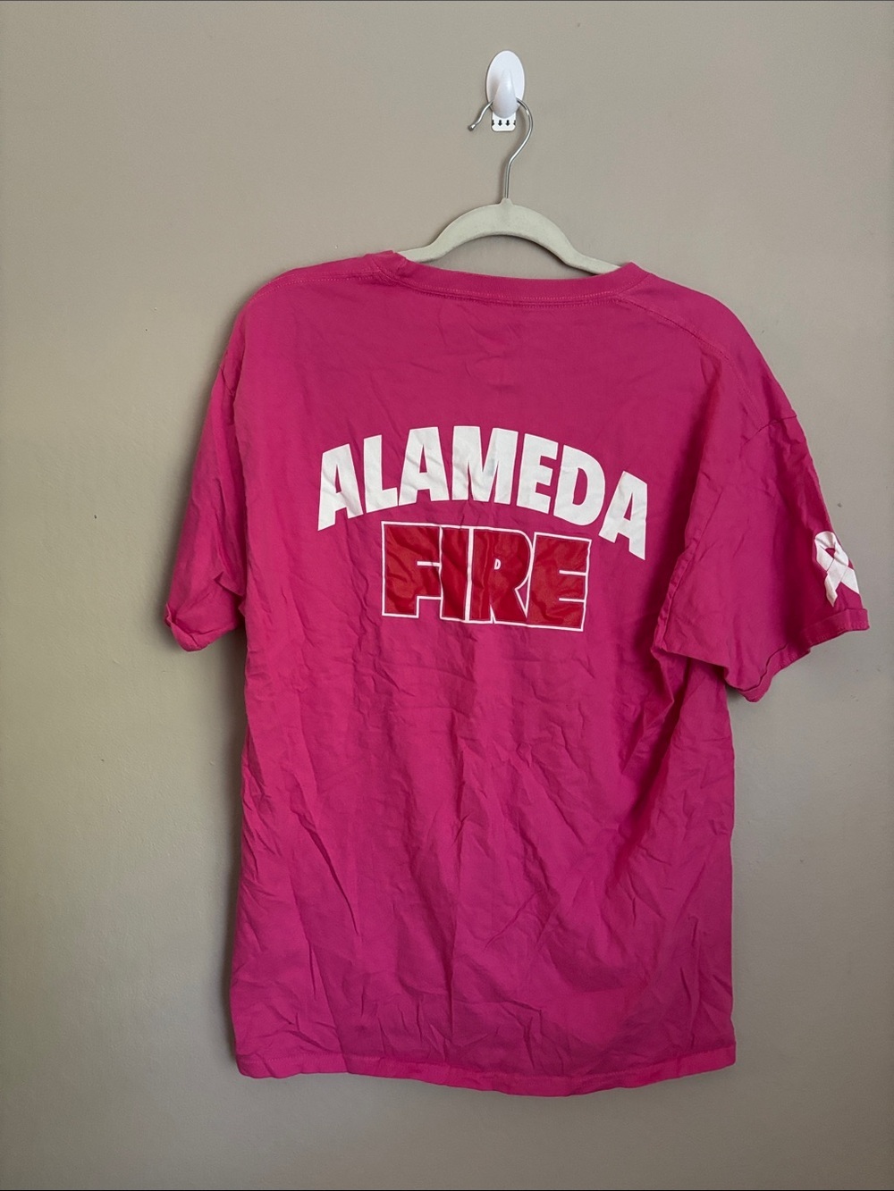 Alameda Fire Pink Graphic Tee size large